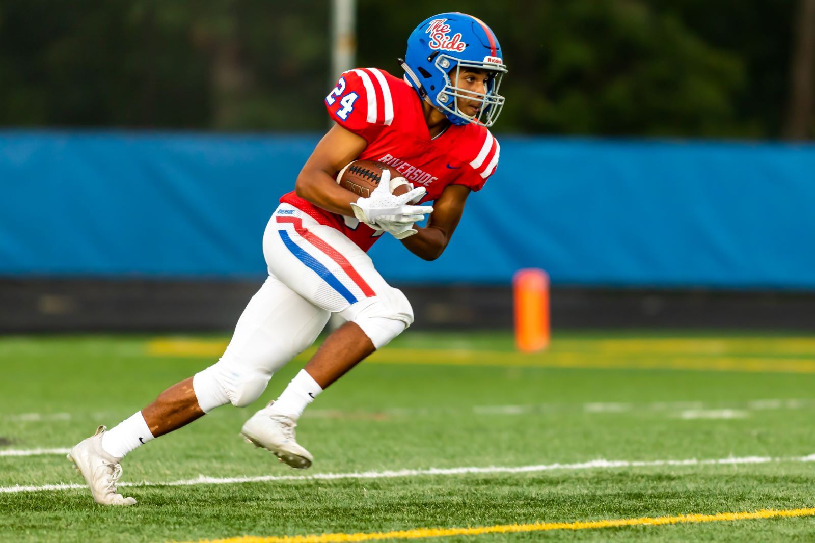 TUS v RIV football_8.jpg